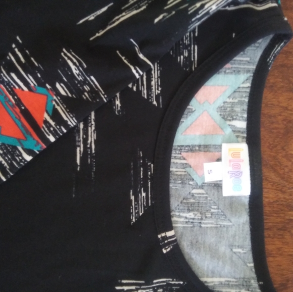 Lularoe - Picture 2 of 2